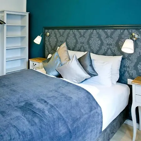 By Welcome To Salzburg